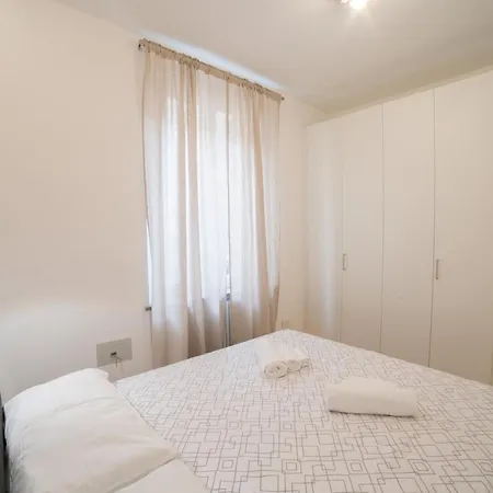 Navigli-centro-universita, Amazing New Apartment